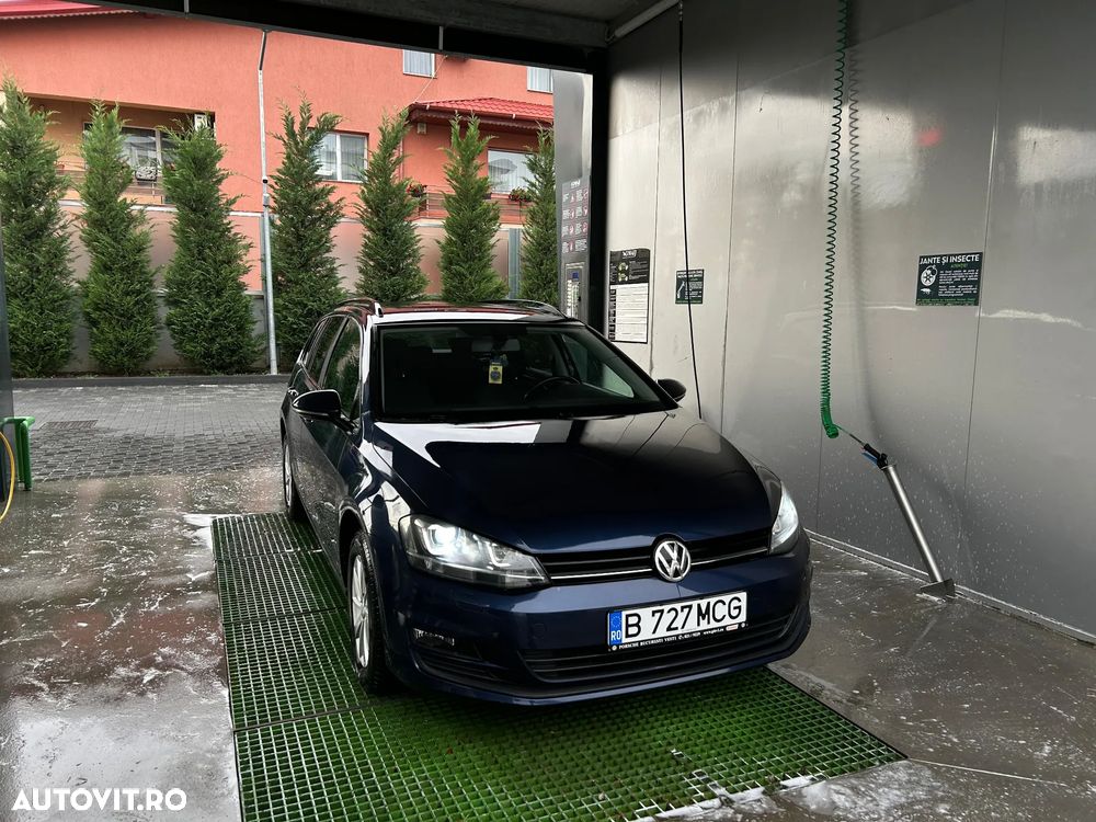 Volkswagen Golf 1.6 TDI DPF BlueMotion Technology Comfortline - 20