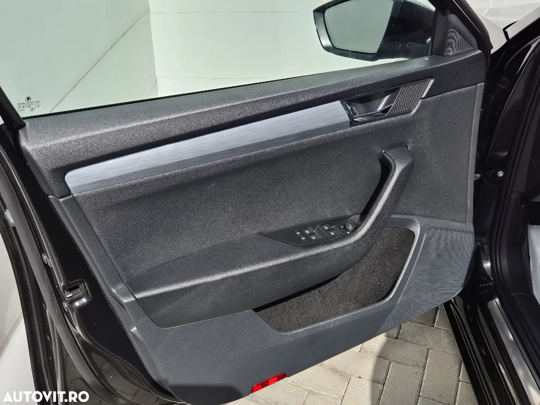 Skoda Superb 1.5 TSI DSG Ambition - 11