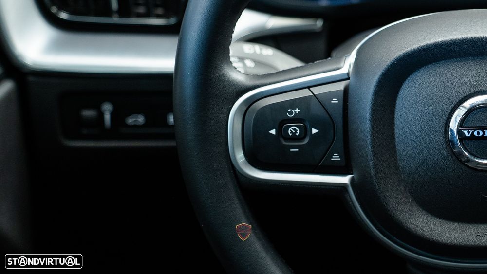 Volvo XC 60 2.0 T6 PHEV Inscription Expression AWD - 20