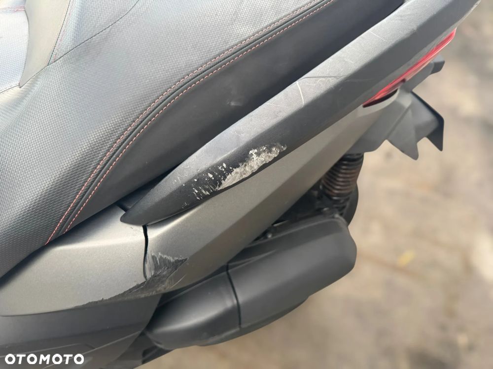Yamaha X-max - 20
