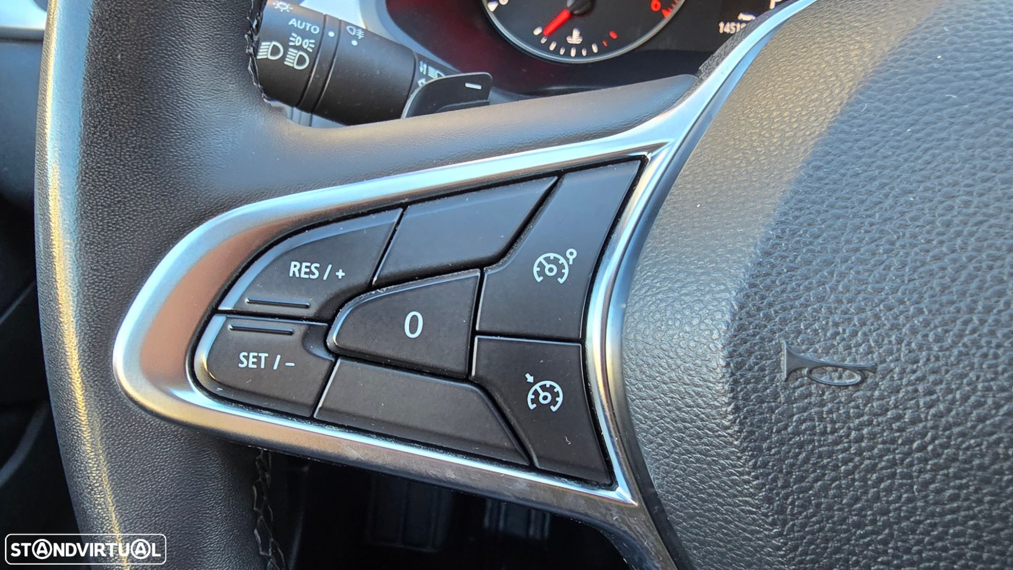 Renault Captur - 14