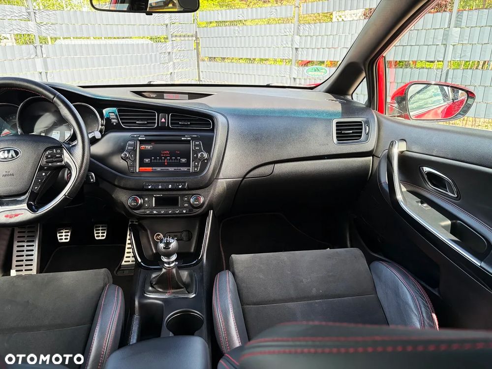 Kia Ceed 1.6 T-GDI GT - 8