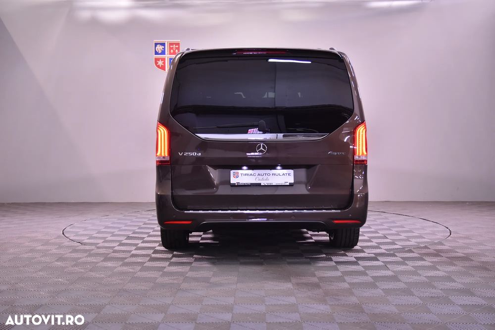 Mercedes-Benz V - 4