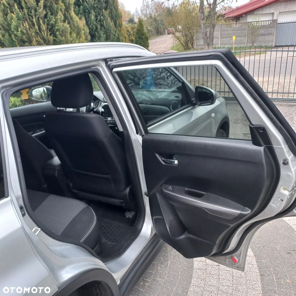 Suzuki Vitara 1.0 Boosterjet Premium 2WD - 4