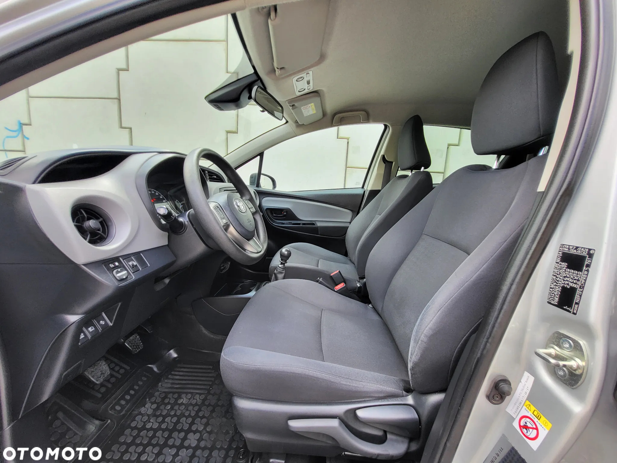 Toyota Yaris - 7