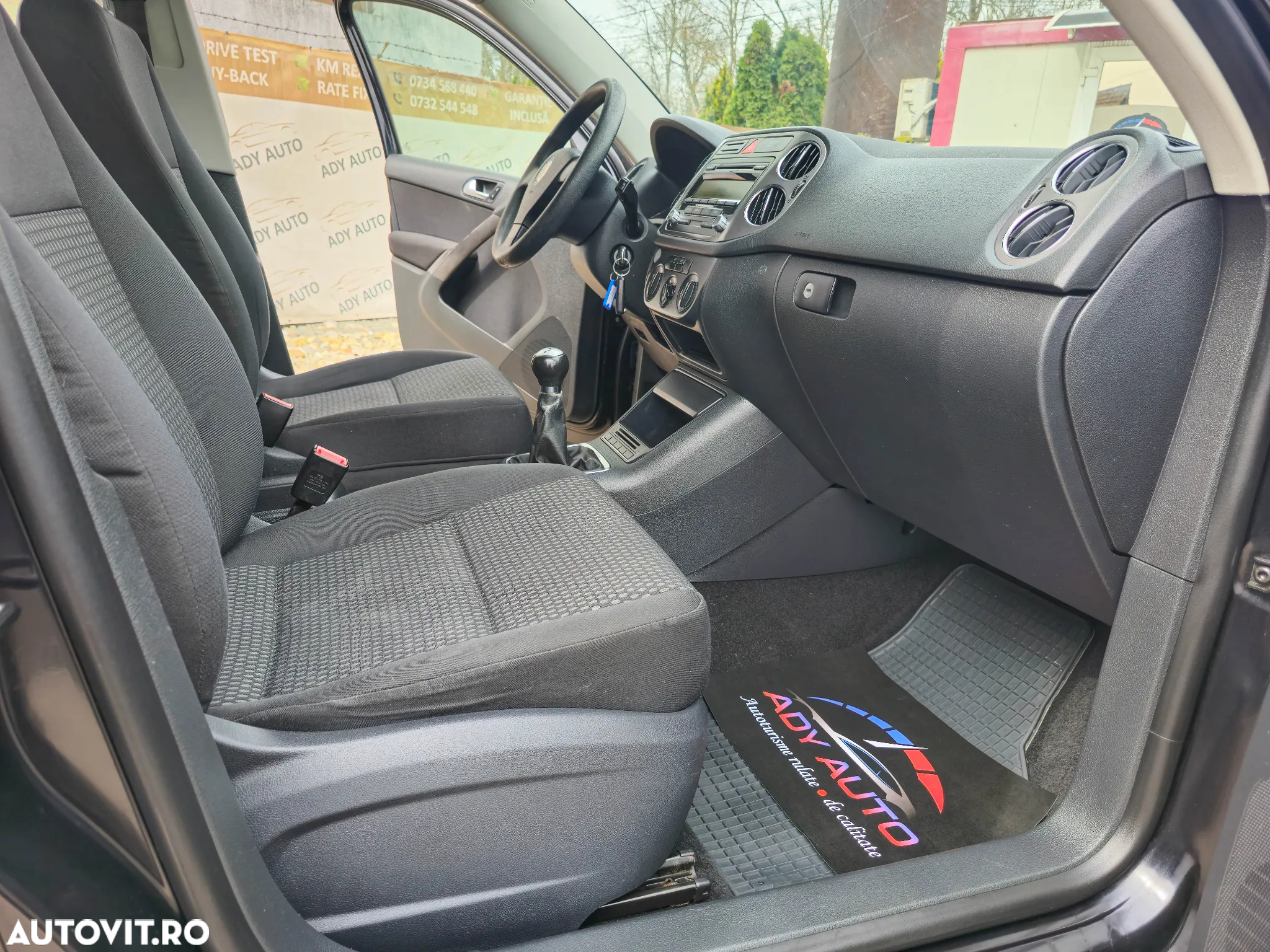 Volkswagen Tiguan - 10