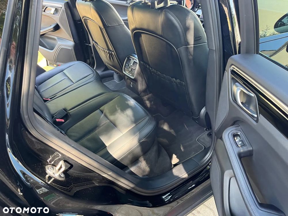 Porsche Macan Standard - 16