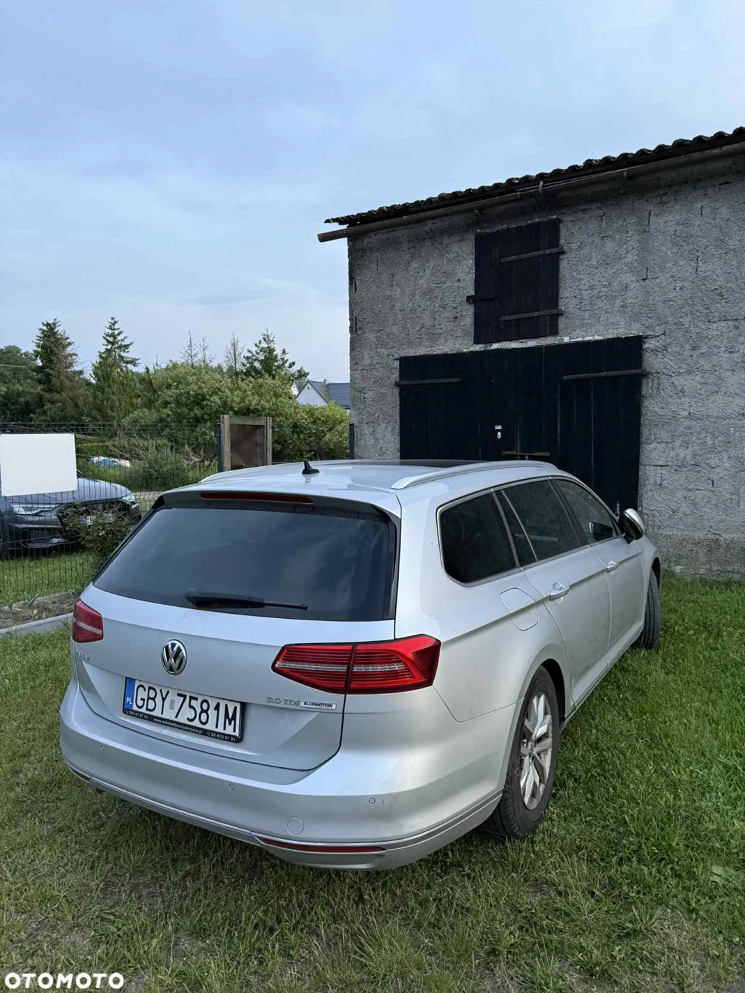 Volkswagen Passat - 4