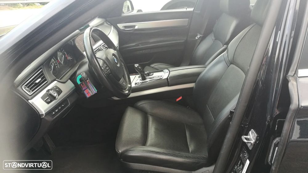BMW 730 d Pack M - 7