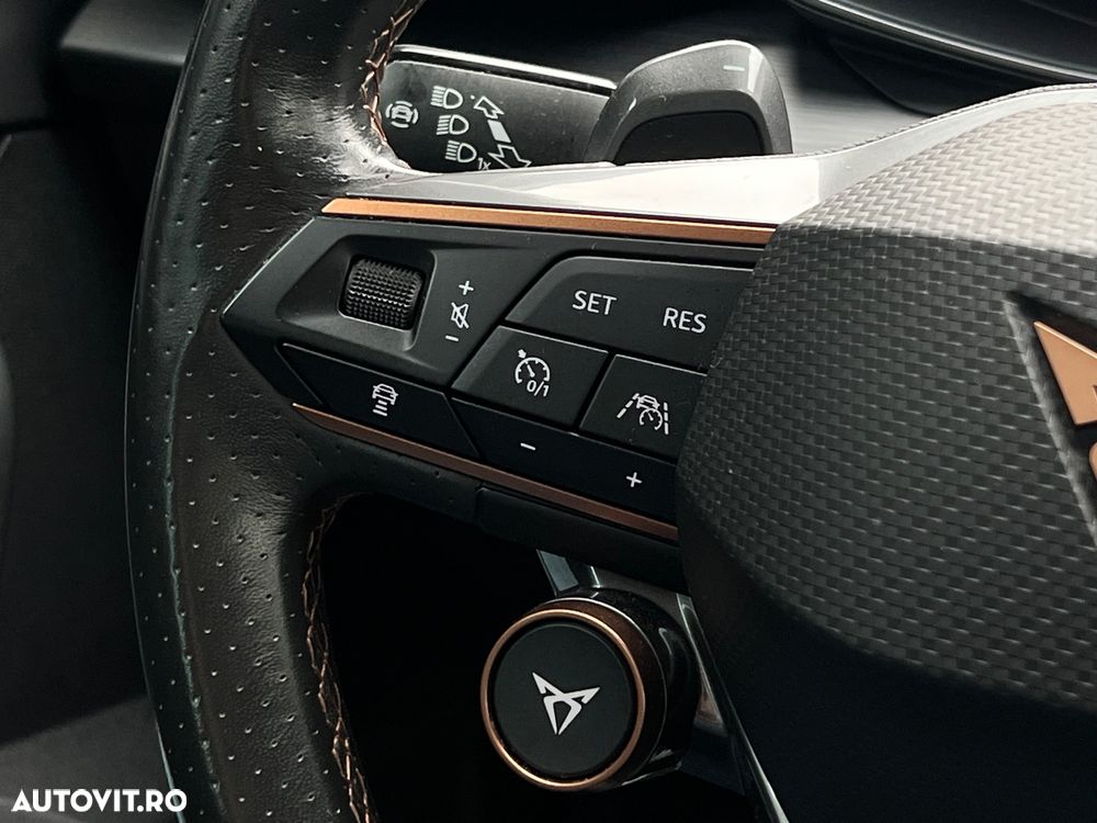 Cupra Formentor 1.4 e-Hybrid DSG - 24
