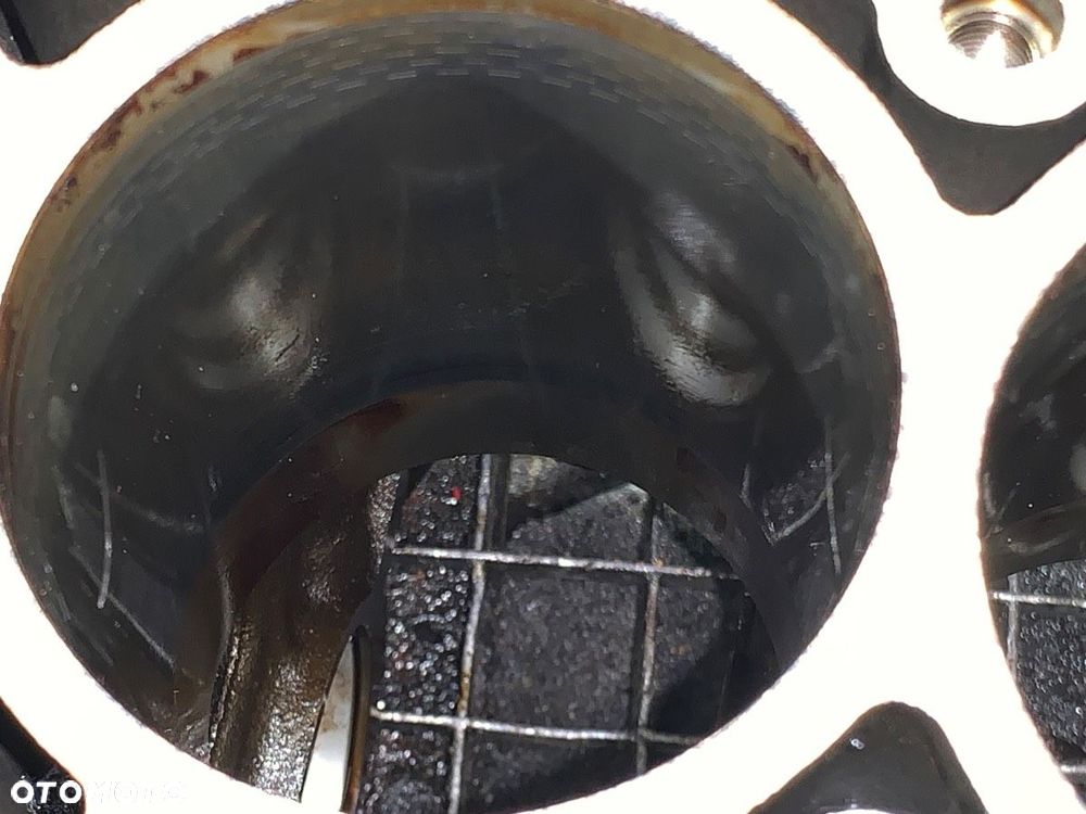 BLOK SILNIKA  CHEVROLET CRUZE liftback (J305) 2010 - 2022 1.6 91 kW [124 KM] benzyna 2011 - 2022 - 7