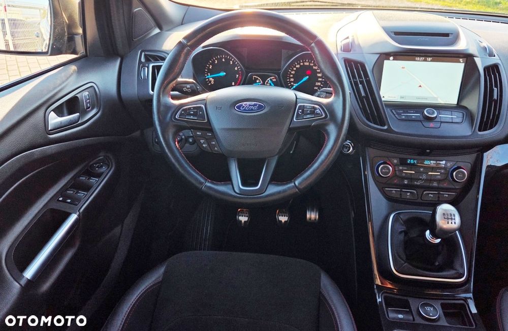 Ford Kuga 1.5 EcoBoost 2x4 ST-Line - 35