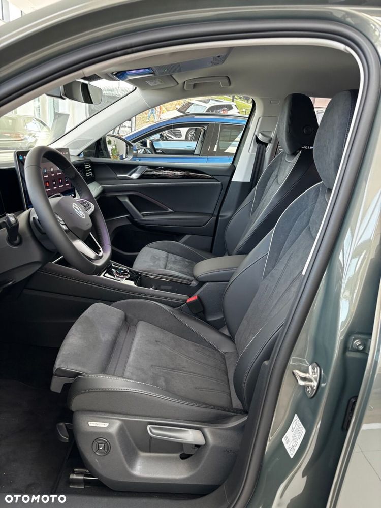 Volkswagen Tiguan - 12