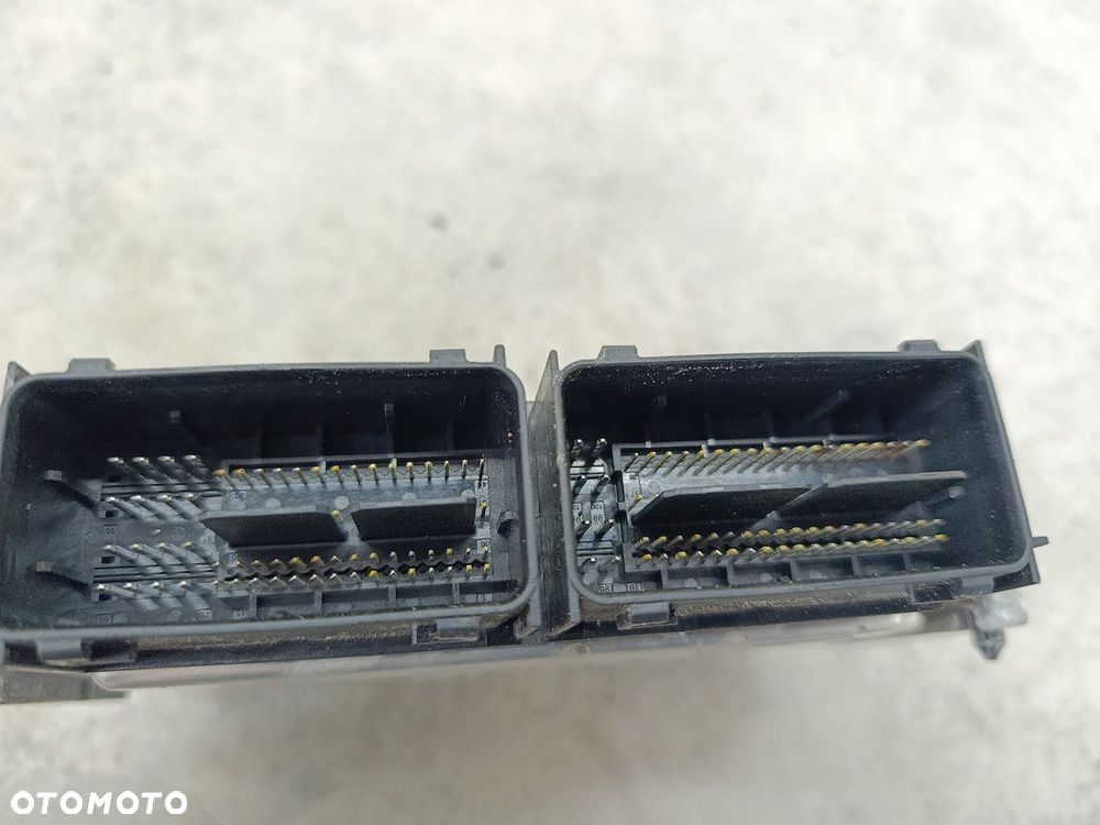 STEROWNIK FORD FOCUS III CV61-12A650-ANF  CV6A-12B684-BB 0261S09377  BOSCH - 3