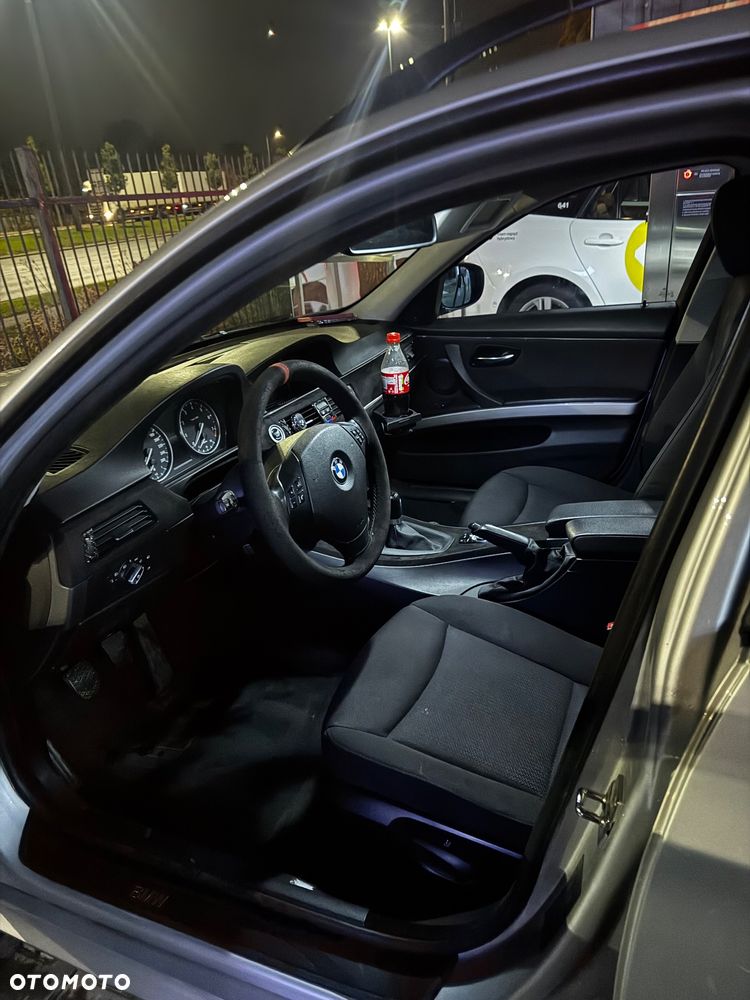 BMW Seria 3 320i Touring Edition Exclusive - 6