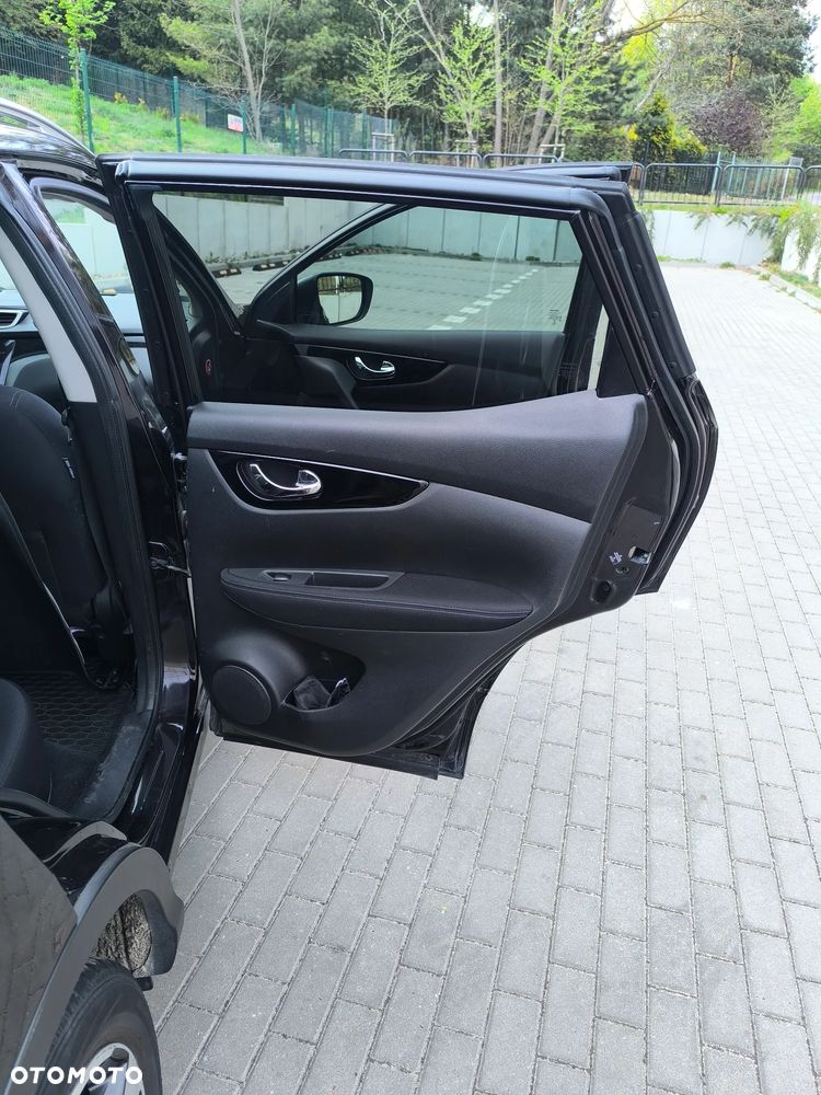 Nissan Qashqai 1.2 DIG-T N-Connecta EU6 - 15