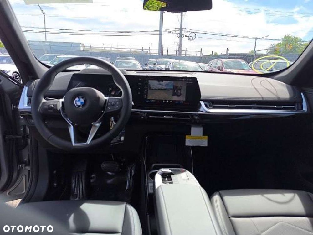 BMW X1 - 11
