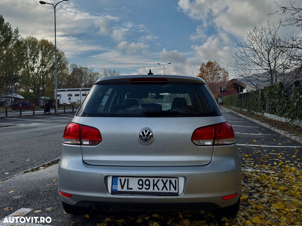 Volkswagen Golf 2.0 TDI Comfortline DSG - 6