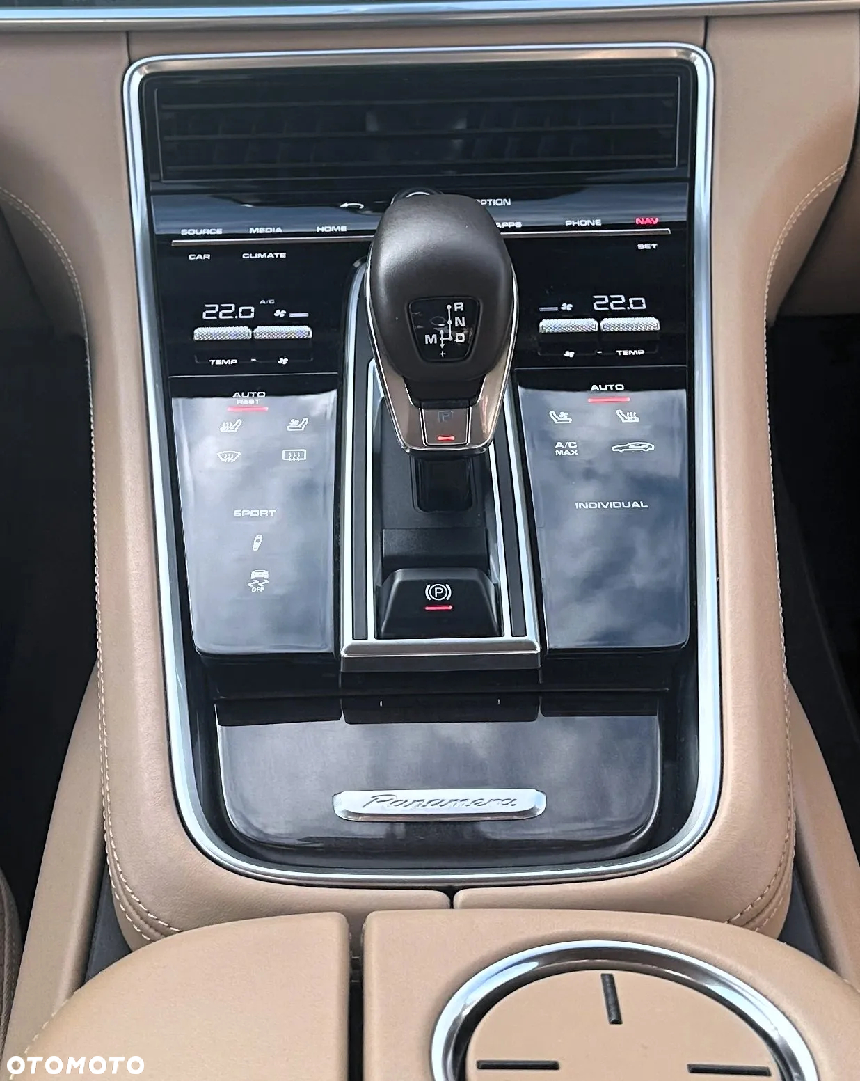 Porsche Panamera 4 - 11