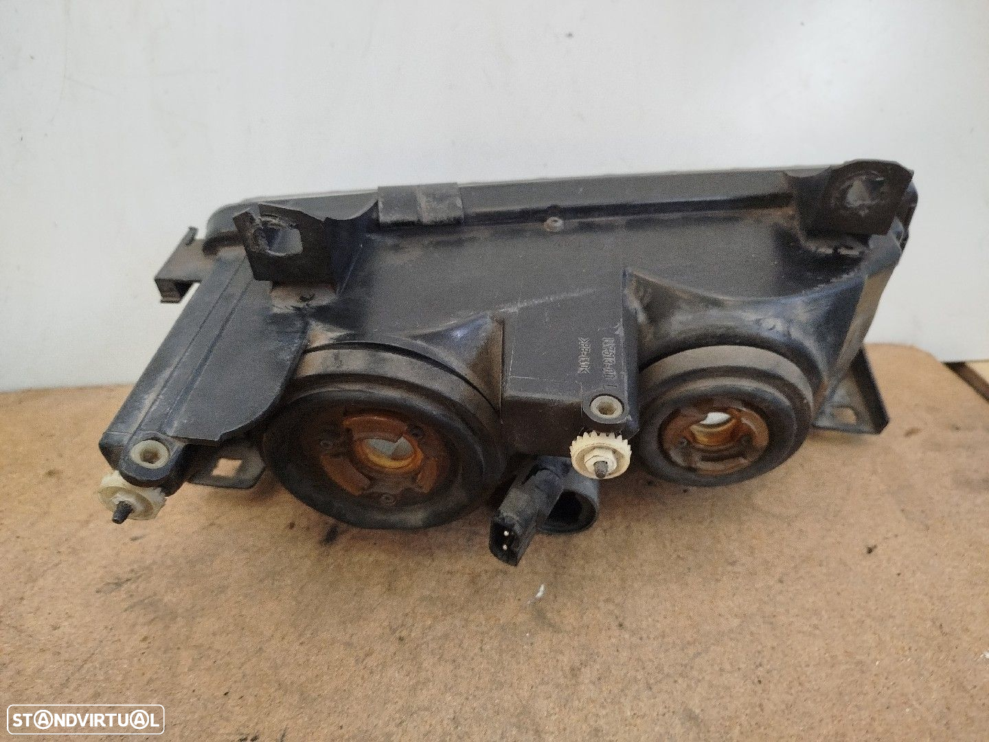 Farol/ Otica Dianteiro Esq Bmw 3 Compact (E36) - 2