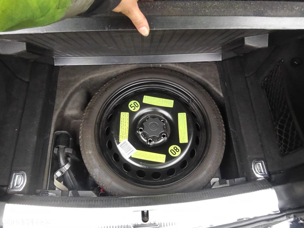 Audi A4 Avant 2.0 TDI Quattro S tronic - 28