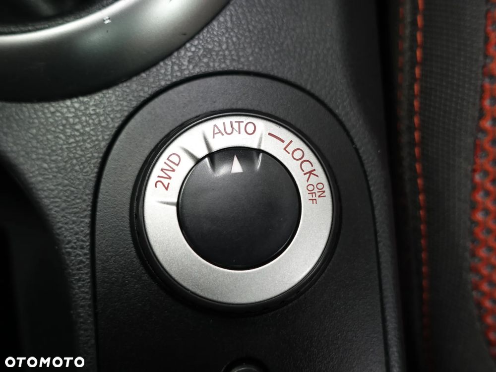 Nissan Qashqai 2.0 4x4 Tekna - 35