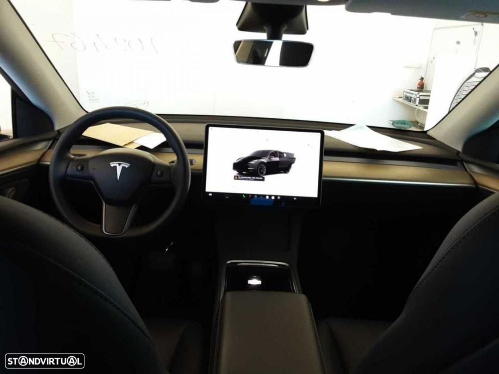 Tesla Model Y Long Range Dual Motor AWD - 7