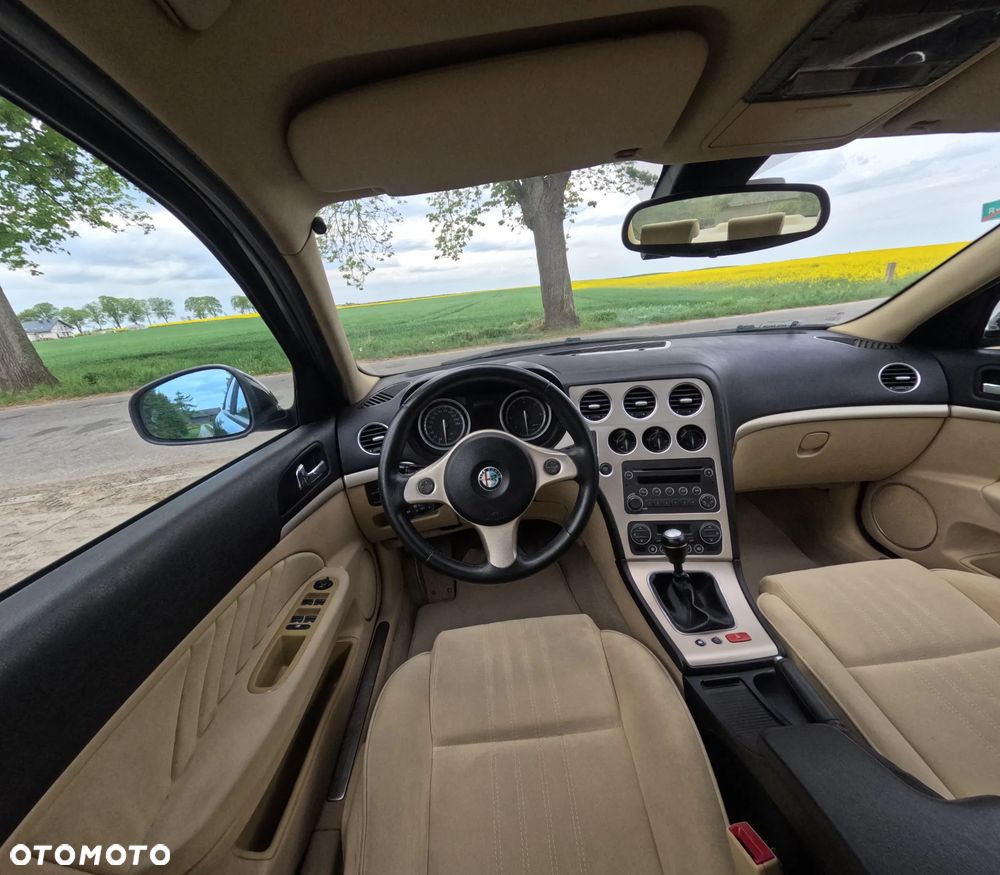 Alfa Romeo 159 1.9JTDM Distinctive - 21