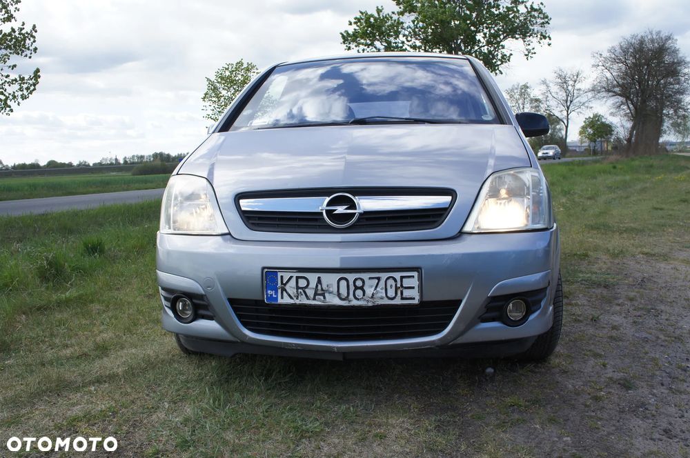 Opel Meriva 1.6 16V Cosmo - 4