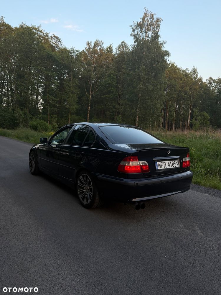 BMW Seria 3 325i - 5