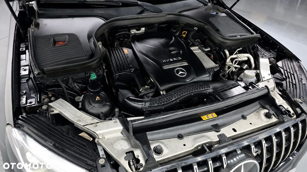 Mercedes-Benz GLC 350 e 4Matic 7G-TRONIC - 27