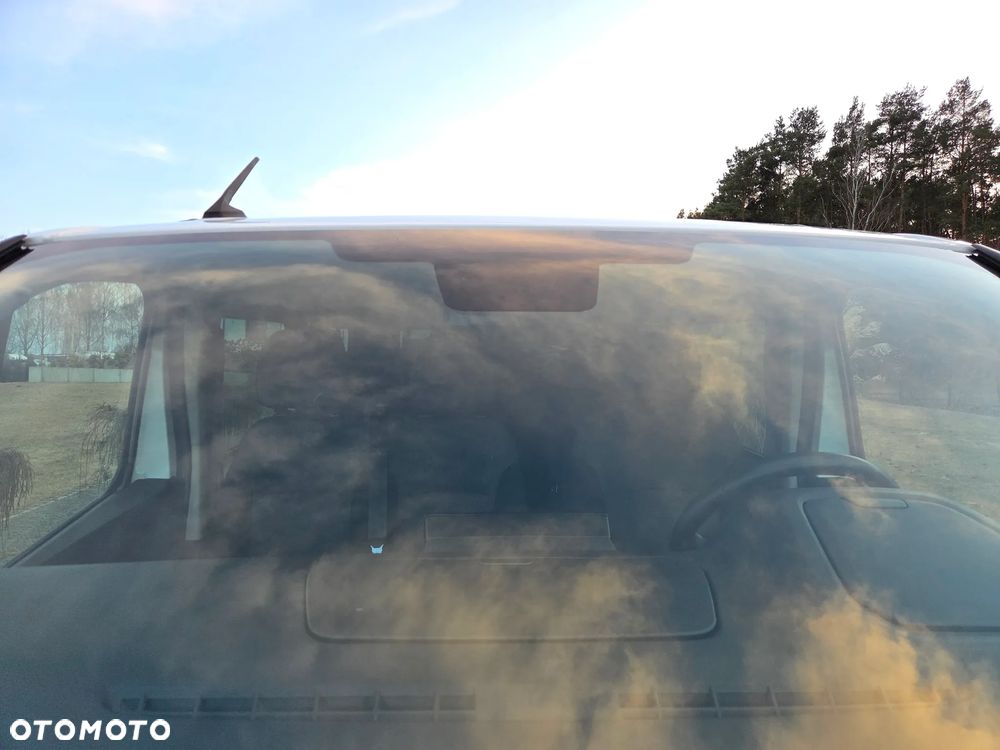 Renault Trafic 2.0 dCi - 33