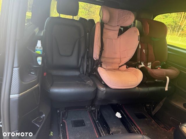 Mercedes-Benz Klasa V 300 d extralang 4Matic 9G-TRONIC Edition 2020 - 8