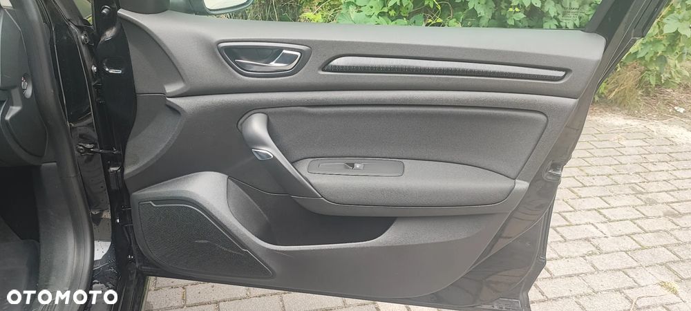 Renault Megane ENERGY TCe 130 EXPERIENCE - 33