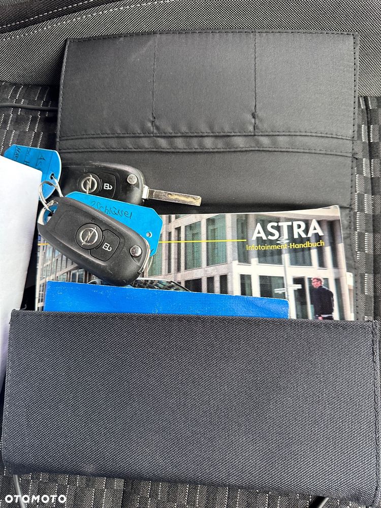 Opel Astra - 39
