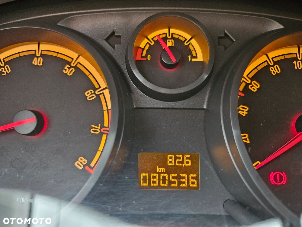 Opel Corsa 1.2 16V Essentia - 16
