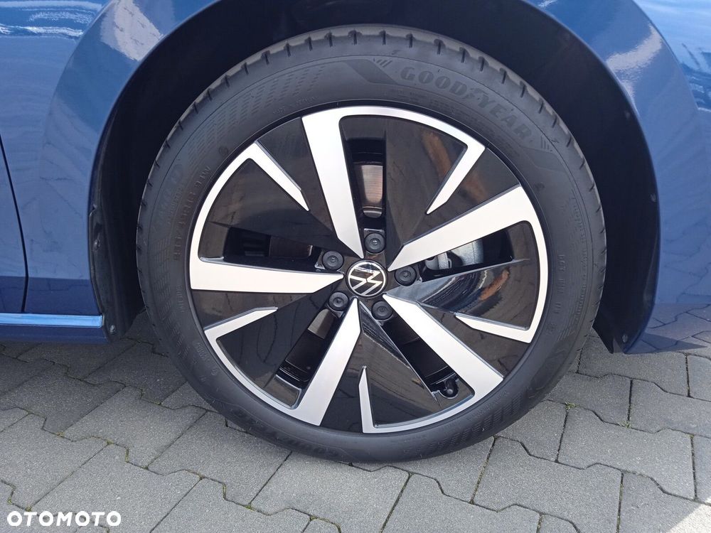 Volkswagen Passat - 38