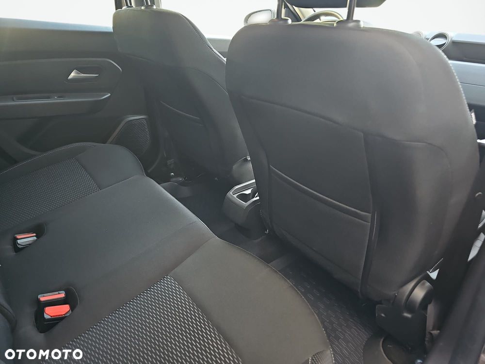 Dacia Duster 1.6 SCe Laureate S&S - 10