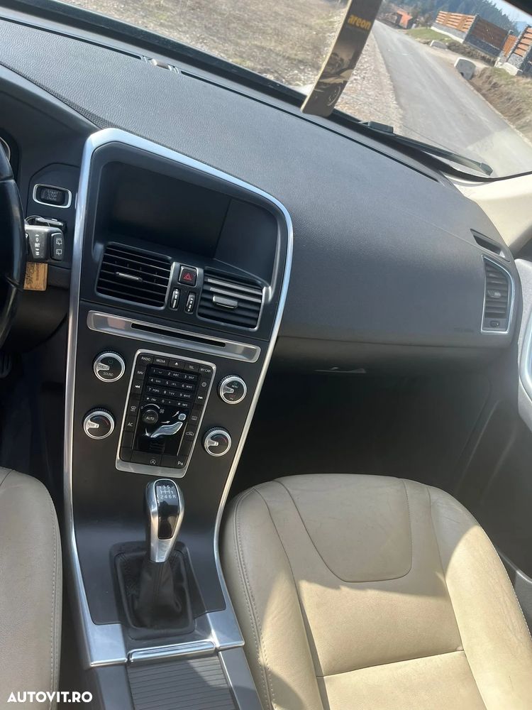 Volvo XC 60 D4 Summum - 3
