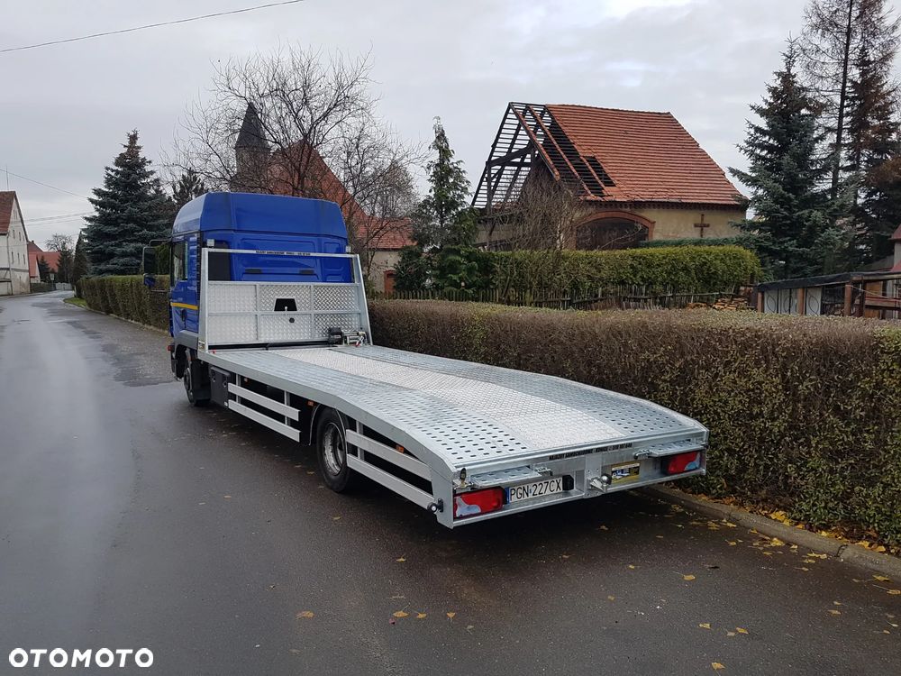 najazd ZABUDOWA DAF VOLVO FL midlum kunice - 1