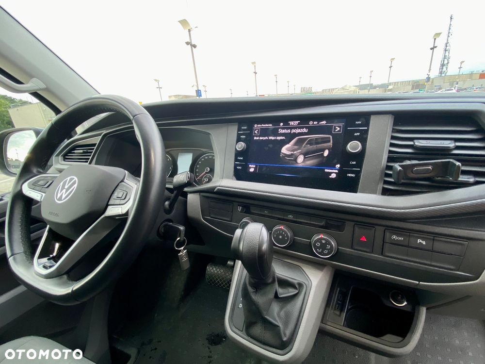 Volkswagen Transporter T6.1 150 km 29 tyś km automat hak - 22