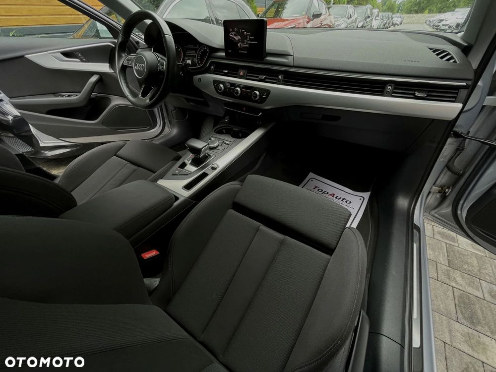 Audi A4 Avant 2.0 TFSI ultra S tronic - 16