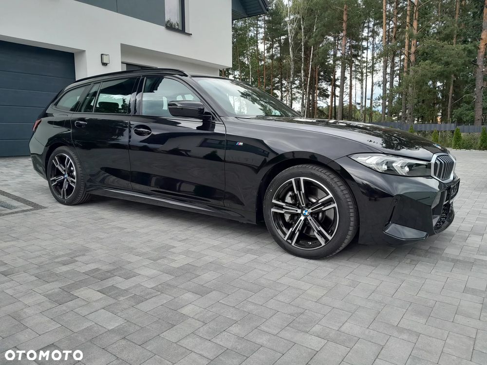 BMW Seria 3 330i Touring M Sport - 2
