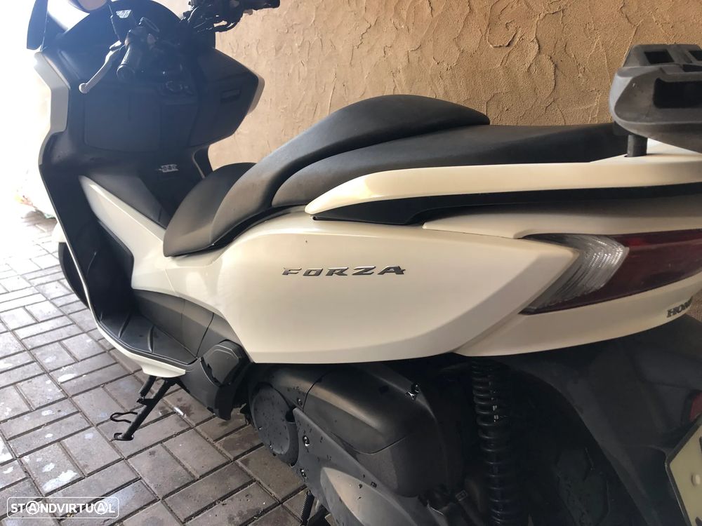 Honda Forza NSS300 - 8