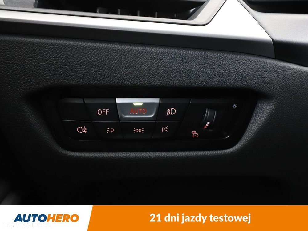 BMW Seria 3 318d - 33