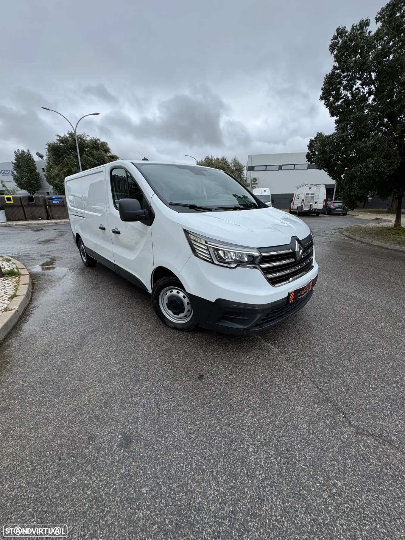 Renault TRAFIC L2H1 BLUE DCI 130 GRANDE CONFORTO - 12