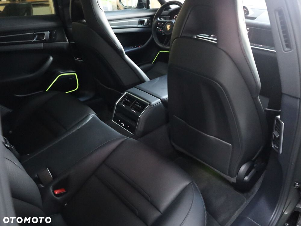 Porsche Panamera - 20