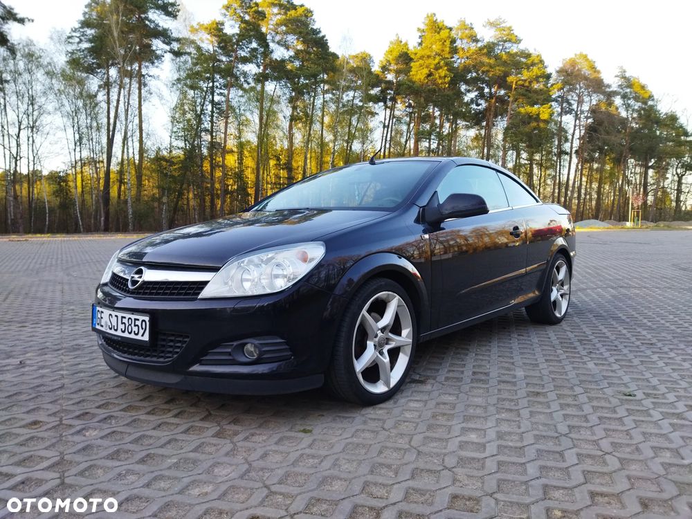 Opel Astra 1.8 Edition 111 Jahre - 1