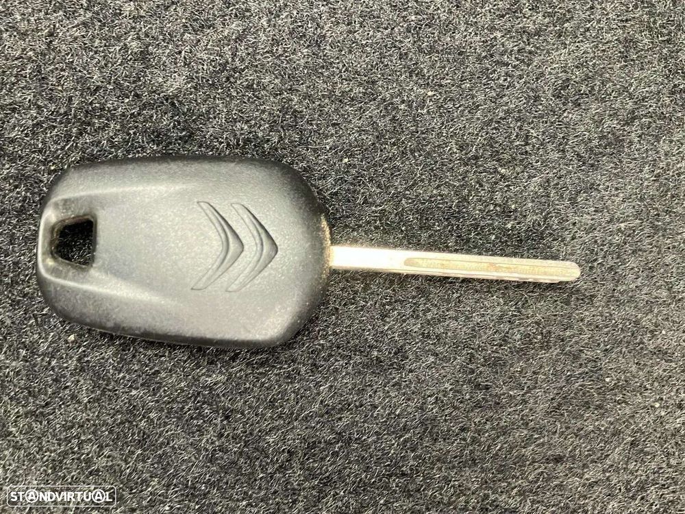 Citroën C3 1.2 PureTech Shine Pack EAT6 - 17