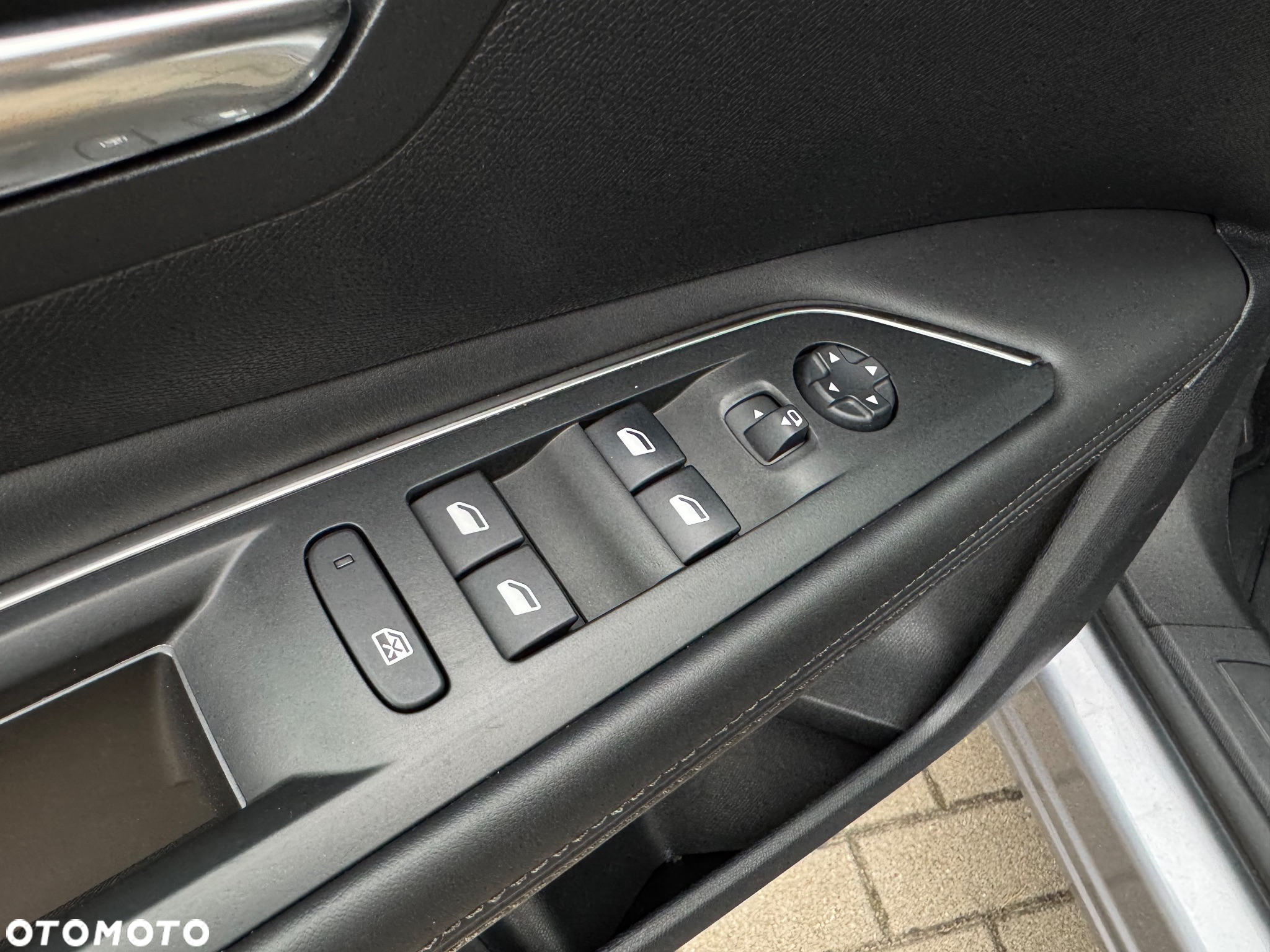 Peugeot 3008 PureTech 130 Stop & Start Allure - 12